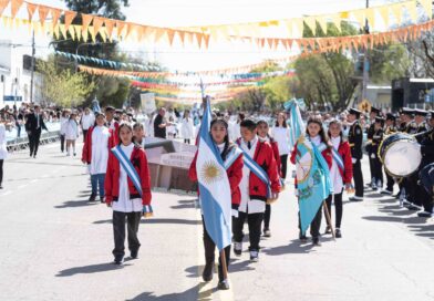 Acto con anuncios de obras y un gran desfile en los festejos de Bowen