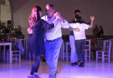 Capacitación de baile y solidaridad en la Biblioteca Carlos María de Alvear