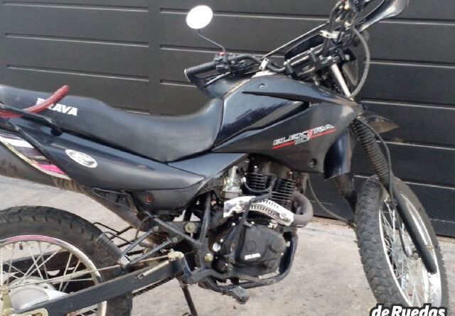 Robaron una motocicleta del garaje de una vivienda en Ciudad