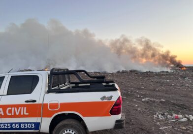 Incendio controlado en el relleno de residuos de la planta de RSU