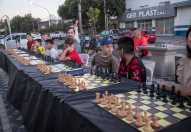 Tardecitas de Ajedrez en el Paseo de los Artesanos