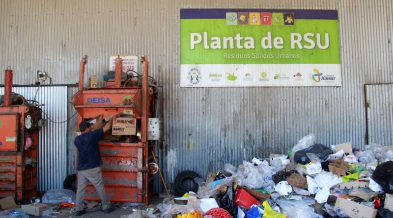Educación ambiental y reciclaje en el barrio San Carlos