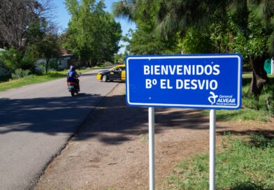 Obras de puentes y cordón cuneta en el barrio El Desvío