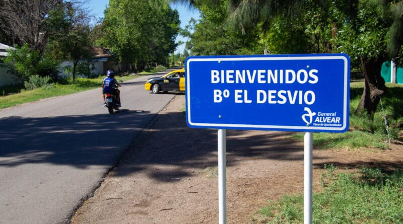 Obras de puentes y cordón cuneta en el barrio El Desvío