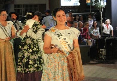 Magalí Aguilera fue coronada como la Flor Departamental de la Tradición