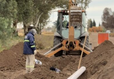 Avanzan las obras para restablecer el servicio de agua en varios barrios de General Alvear