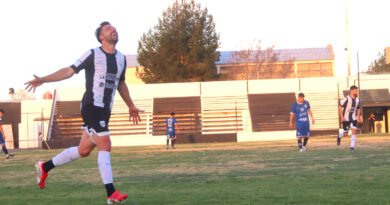 El Lobo lo ganó desde el banco