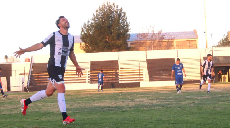 El Lobo lo ganó desde el banco