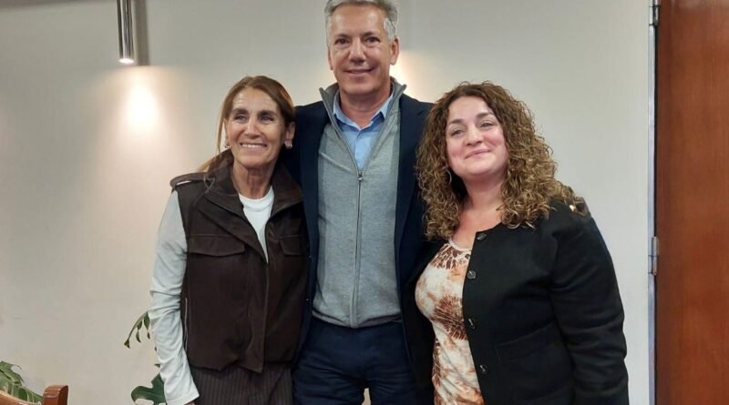 Alejandro Molero presentó a Viviana Giaccaria como nueva directora de Cultura