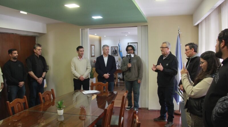 Veinte vecinos finalizaron el curso de construcción en seco y buscan nuevas oportunidades laborales